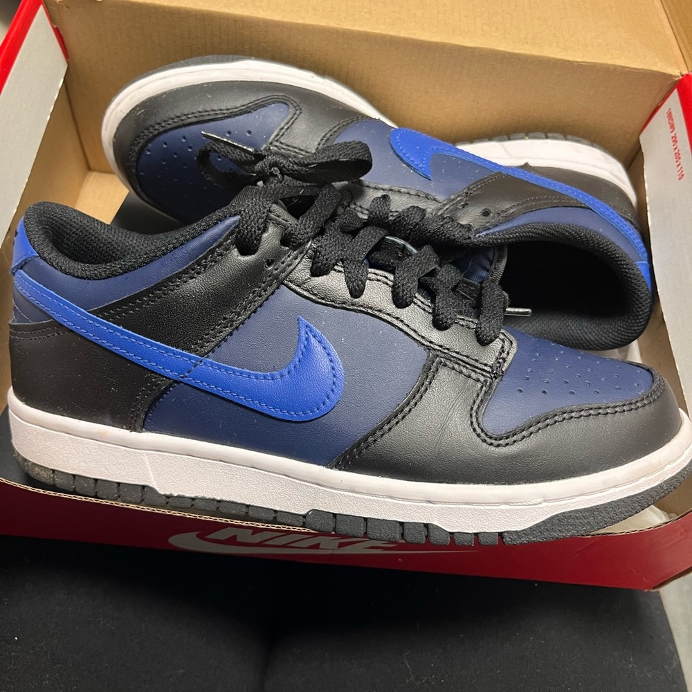 Nike Dunks - Picture 2 of 3